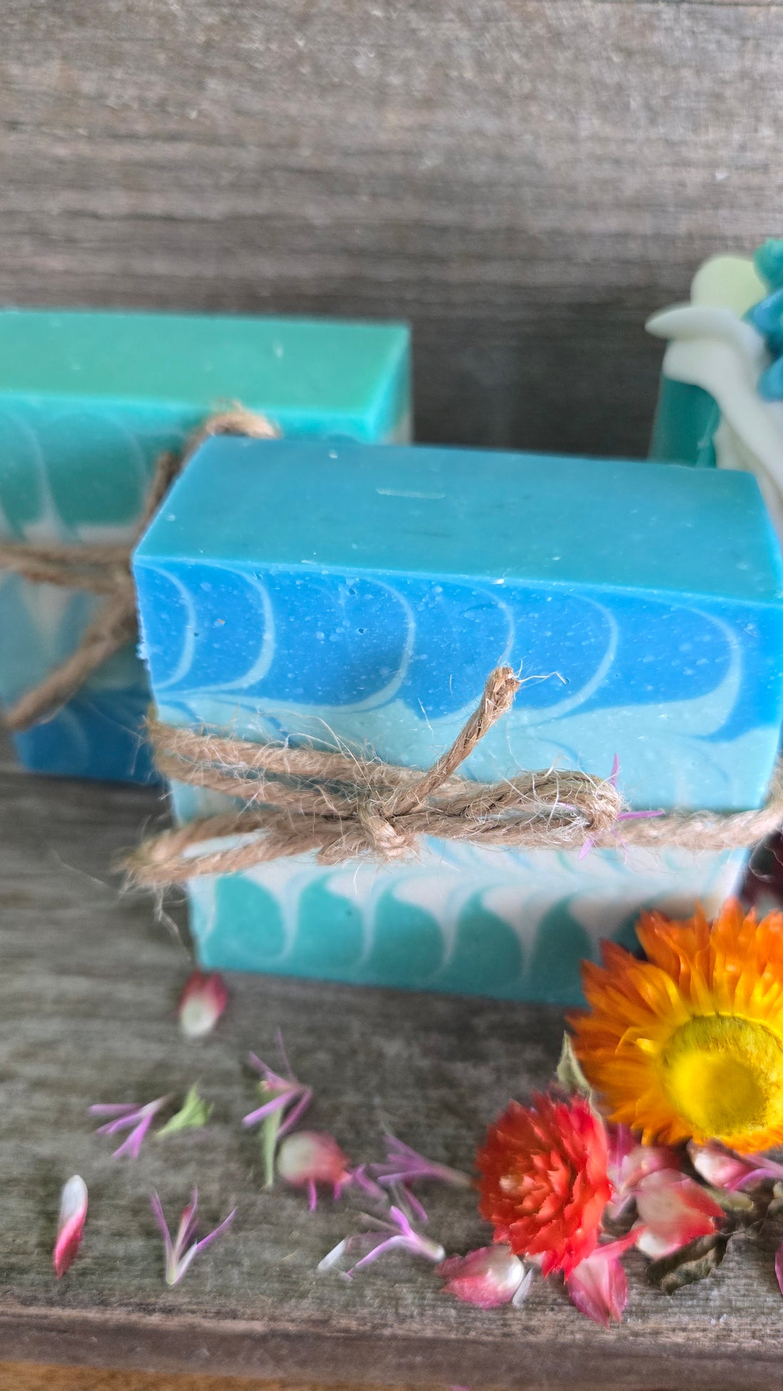 Savon aux huiles essentielles de patchouli et pamplemousse